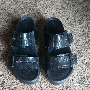 Croc's Brooklyn Low Wedge Sandal Black Adjustable Sport Sandals
